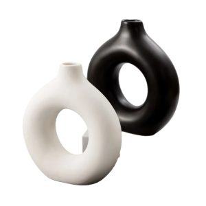 Wholesale Custom Cute Modern Black Gold Porcelain Luxury Home Decor Ceramic Home Decoration Accessories